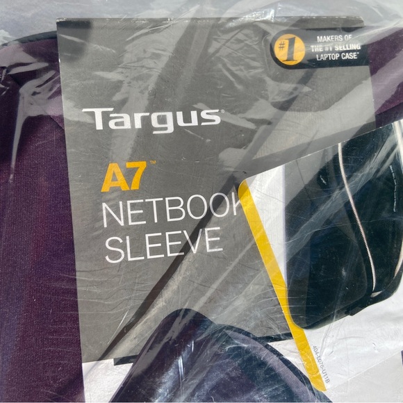 Targus A7 12" Netbook Sleeve Neoprene Purple TSS12611US New - Picture 6 of 6